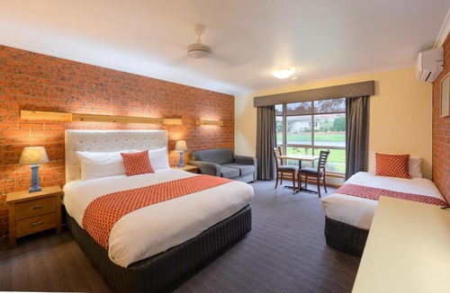 Hamilton Hotel | AAt 28 Goldsmith Motel