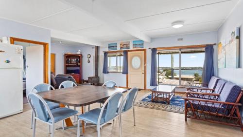 Lake Wangary House | About Windward - Budget Property With Million Views