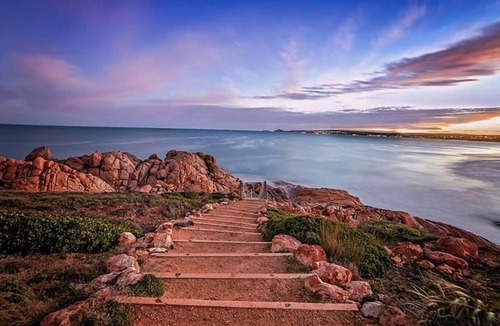 Port Elliot Apartment | Absolute Beachfront Port Elliot | Ocean Views | Sleeps 8 | Family Holiday Accommodation