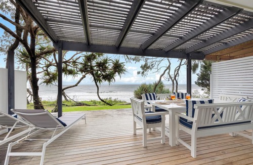 Currimundi House | Absolute Beachfront - Seaside Serenity - sand dunes - Currimundi, Sunshine Coast