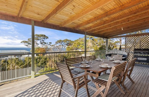 Hyams Beach House | Absolute Blue by Experience Jervis Bay