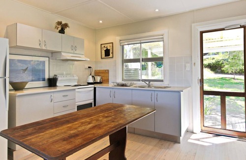Hyams Beach House | Acacia Cottage at Hyams Beach
