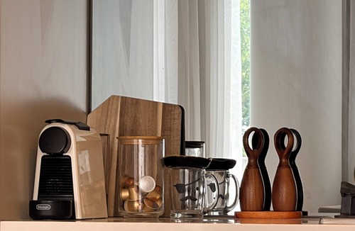 Hawthorn Apartment | *Acacia* | Riverside Wellness | Nature meets City