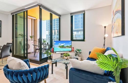 Adelaide Central Business District Apartment | Adelaide City Lights Apt | 2BR + Parking + Cinema