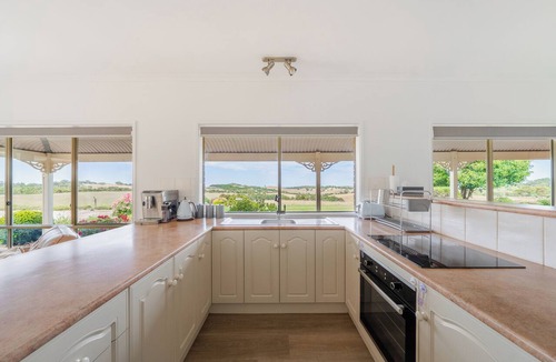 Bugle Ranges House | Adelaide Hills Country Paradise