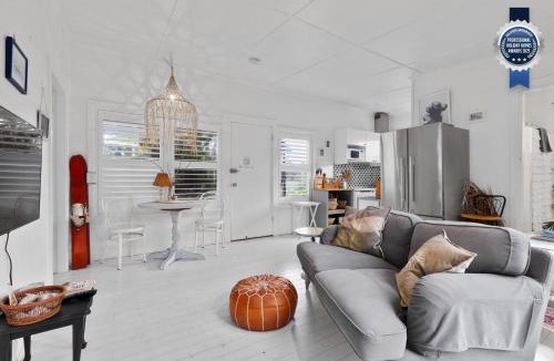 Erowal Bay House | Adrift - Pet-friendly - 5 min Walk to Bay - Rustic Charm
