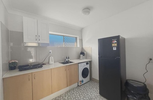 Robertson House | Affordable 4BR Family Home Convenient and Comfort