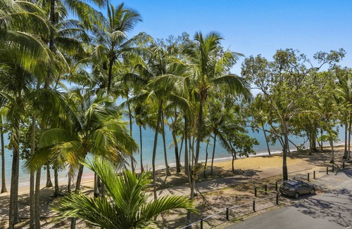 Clifton Beach Apartment | Agincourt Beachfront Apartments