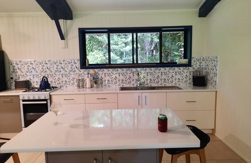 Thornton Beach House | air conditioned, beach, rainforest,cassowary, goanna ,beach cafe, king bed