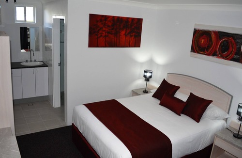Taree Hotel | Alabaster Motor Inn Taree