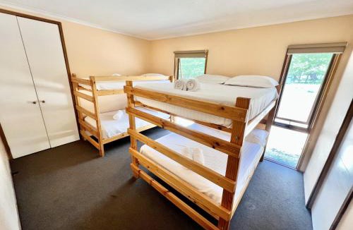 Sawmill Settlement House | Albaski Lodge