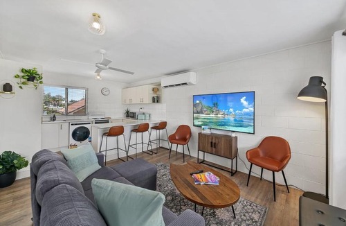 Alexandra Headland Apartment | Alex Heads Beachside Escape