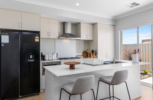 Alkimos House | Alkimos Coastal Escape