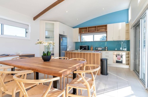 Huskisson House | Alkira by Experience Jervis Bay