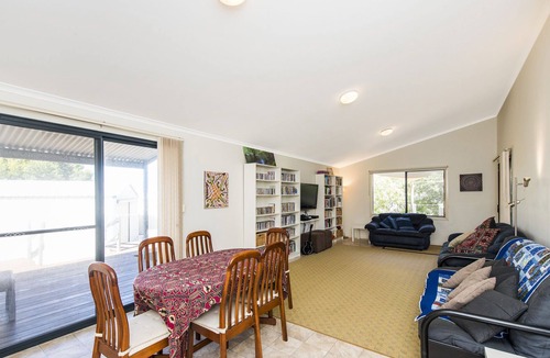 Ledge Point House | All you need and you can bring the pet