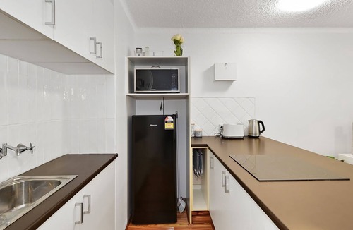 Long Jetty Apartment | Allamanda Apartment 22 with inground pool