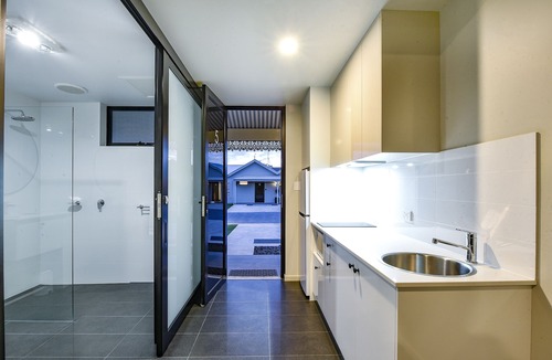 Mount Gambier Apartment | Aloha Central Premium Studios