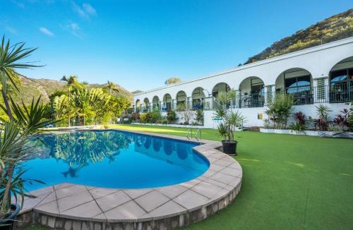 Nelly Bay Resort | Amaroo Rainforest Resort