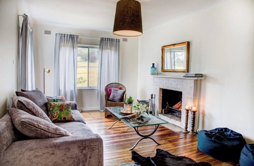 Berrima Cottage | Ambient Cottage, open fire, walk to village. The perfect pet friendly slow stay.
