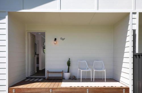 Amity Point House | Amity Duo - Roys