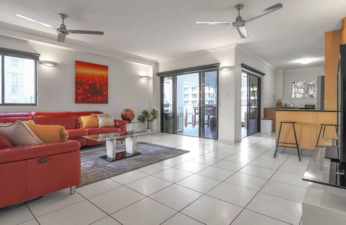 Cairns Central Business District Apartment | An abode on Abbott - In the heart of the city