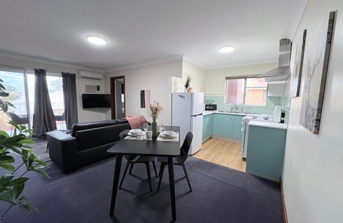 Rivervale Hotel | Apartment 11 Burswood