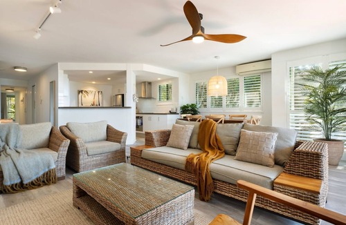 Byron Bay Apartment | Apartment 3 Surfside - beachfront with ocean views