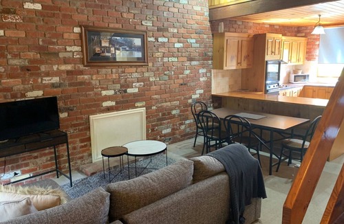 Moama Apartment | API 1 - 8 Berry St Moama