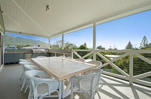 Apollo Bay House | Apollo Bay Oceanview Mountain Retreat, Pet Friendly, EV station, Fireplace