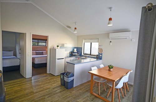 Apollo Bay Hotel | Apollo Bay Waterfront Motor Inn