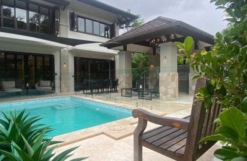 Port Douglas Villa | AQUA Beachfront Villa Port Douglas
