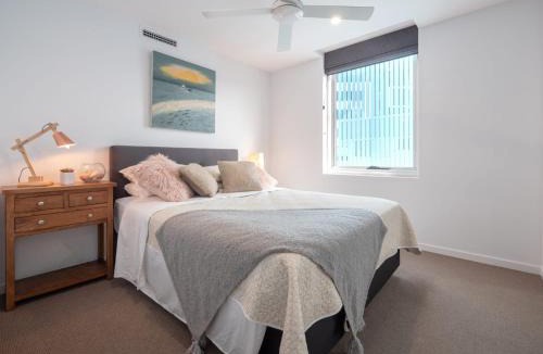 Moffat Beach Apartment | Aqua View 202 Twentynine Canberra Tce Kings beach