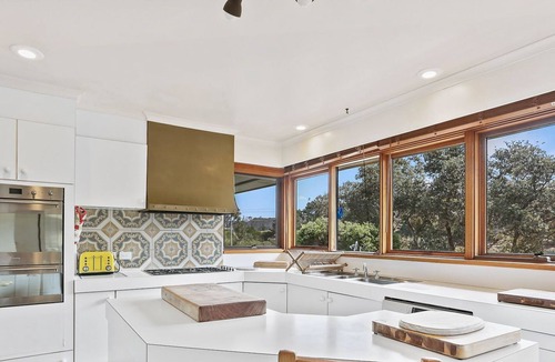 Cuttagee House | Art House 2 - Tathra Bermagui Road 3599