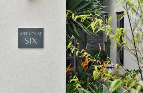 Margaret River House | Arthouse SIX | Your luxe home away from home | Coffee + bike trails at your door