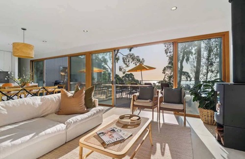 McCrae House | Arthurs Sanctuary - Bay Views, 100sqm deck