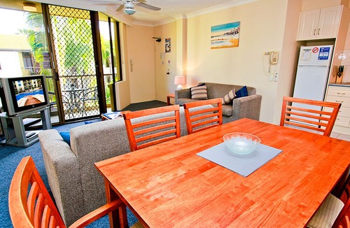 Burleigh Heads Apartment | Aussie Resort