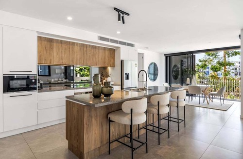 Maroochydore Resort | Avalon Resort Deluxe 3 Bedroom Apartment