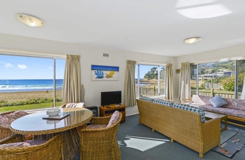 Avoca Beach Apartment | Avoca Beachfront - South Strand 4
