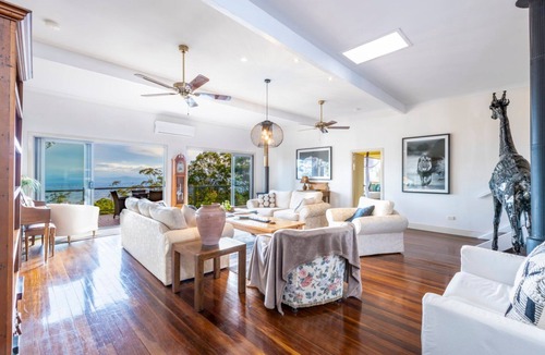 North Tamborine Bed & Breakfast | Avocado Sunset B&B