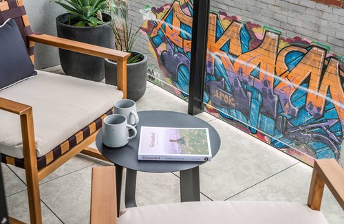 Glen Iris Apartment | Axel Apartments G02 The Faircroft