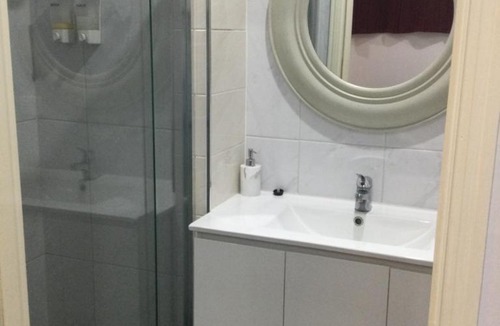Ayr Hotel | Ayrline Motel