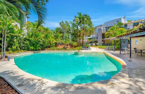 Rainbow Beach Apartment | Baden 62 - Rainbow Shores. Beach Escape, Air con, Pool, All beds made