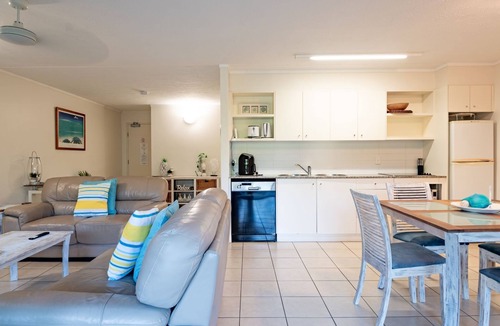Rainbow Beach Apartment | Baden 84 - Rainbow Shores. Walk To Beach - Resort Unit - Pools - Tennis Court