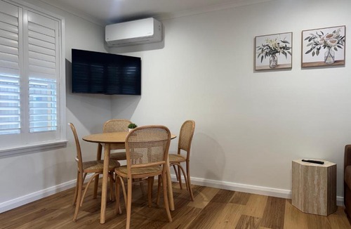 Kaniva Apartment | Baker three apartments