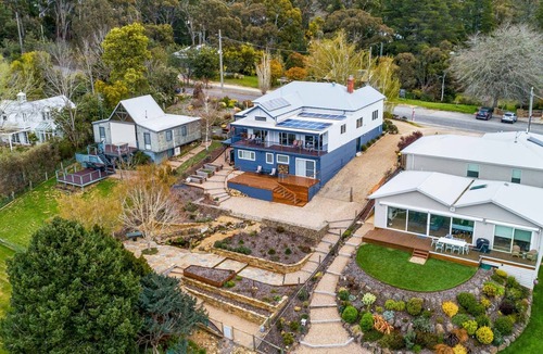 Daylesford Apartment | Balconies Lakeside Studio 4