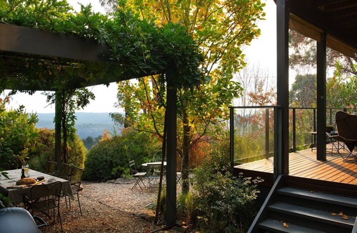 Daylesford House | Bally Blonde - Five bedroom luxury with stunning sunset views!