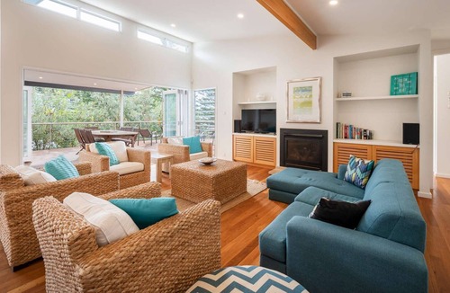 Macmasters Beach House | "Bangalla" - Ocean Views & Private Beach Access