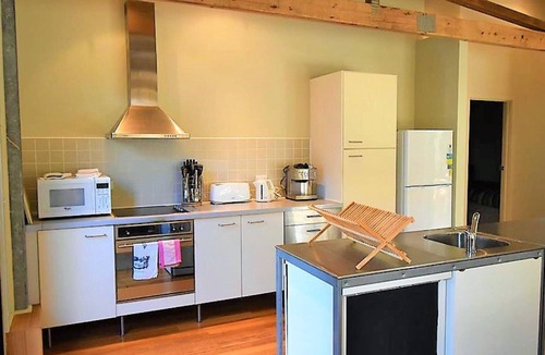 Waratah House | Banksias at Waratah Bay