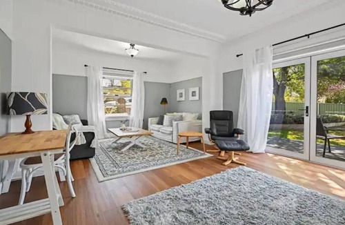 South Bathurst House | Bant Cottage, Bant Cottage - Gorgeous Renovation, Neatly Styled