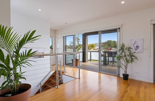 Safety Beach House | Baravi Breeze Retreat
